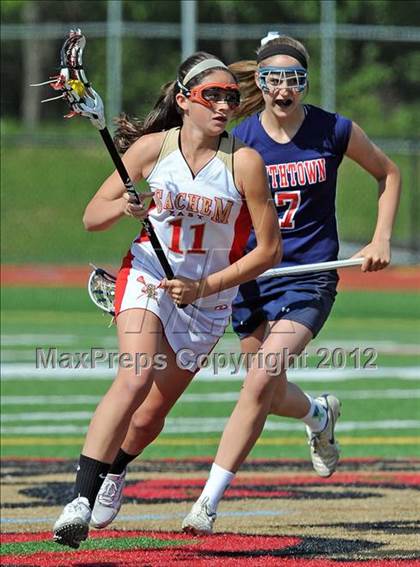 Thumbnail 1 in Smithtown West vs Sachem East (Section 11 Round1) photogallery.