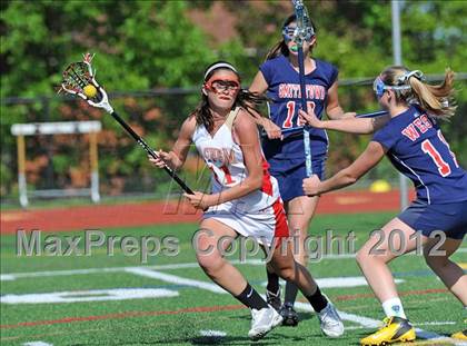 Thumbnail 2 in Smithtown West vs Sachem East (Section 11 Round1) photogallery.