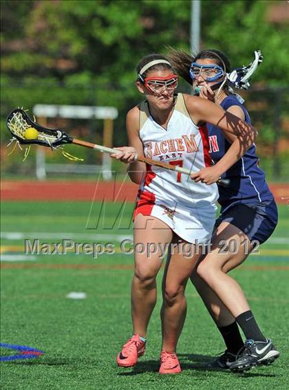 Thumbnail 3 in Smithtown West vs Sachem East (Section 11 Round1) photogallery.