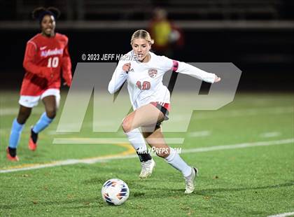Thumbnail 2 in Canfield vs. Alliance (OHSAA D2 Regional Semifinal) photogallery.