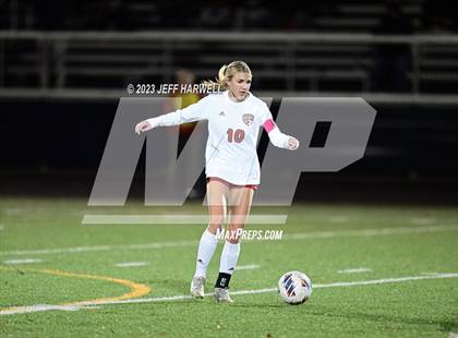 Thumbnail 2 in Canfield vs. Alliance (OHSAA D2 Regional Semifinal) photogallery.