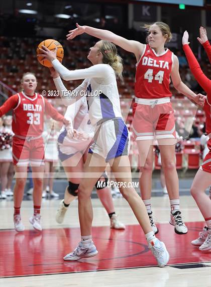 Thumbnail 3 in Carbon vs. Delta (UHSAA 3A Quarterfinal) photogallery.