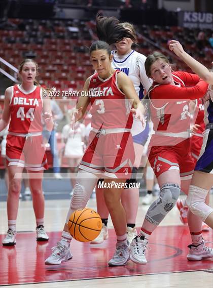 Thumbnail 1 in Carbon vs. Delta (UHSAA 3A Quarterfinal) photogallery.