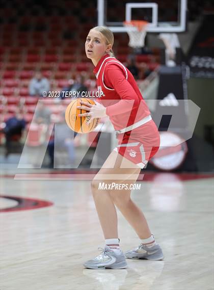 Thumbnail 1 in Carbon vs. Delta (UHSAA 3A Quarterfinal) photogallery.