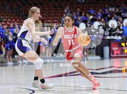 Thumbnail 2 in Carbon vs. Delta (UHSAA 3A Quarterfinal) photogallery.