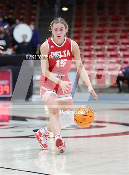 Thumbnail 1 in Carbon vs. Delta (UHSAA 3A Quarterfinal) photogallery.