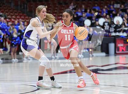 Thumbnail 1 in Carbon vs. Delta (UHSAA 3A Quarterfinal) photogallery.