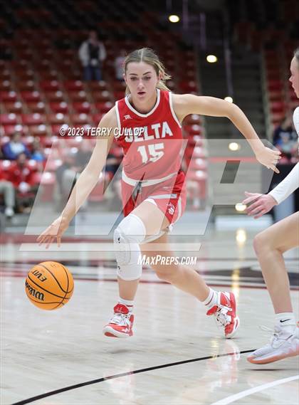 Thumbnail 1 in Carbon vs. Delta (UHSAA 3A Quarterfinal) photogallery.