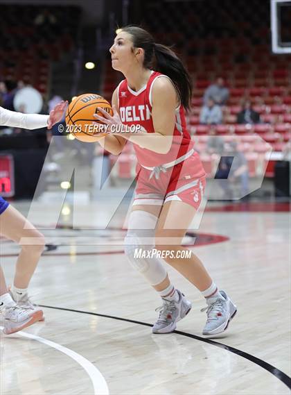 Thumbnail 2 in Carbon vs. Delta (UHSAA 3A Quarterfinal) photogallery.