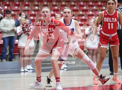 Thumbnail 3 in Carbon vs. Delta (UHSAA 3A Quarterfinal) photogallery.