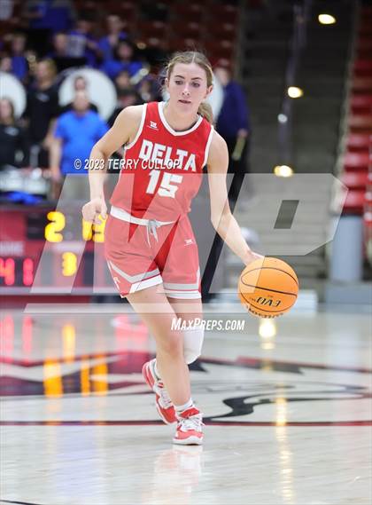 Thumbnail 3 in Carbon vs. Delta (UHSAA 3A Quarterfinal) photogallery.