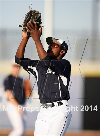 Thumbnail 1 in Flower Mound vs. Mansfield (UIL 5A Regional Quarterfinal Playoff) photogallery.