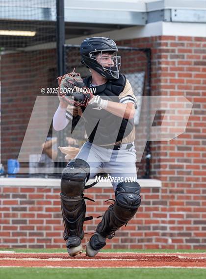 Thumbnail 3 in St. Charles Catholic vs. Leesville (LHSAA Oschner Regional Division-II Select) photogallery.