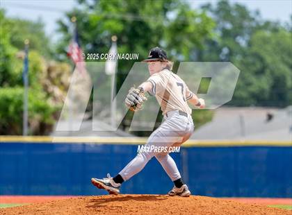 Thumbnail 1 in St. Charles Catholic vs. Leesville (LHSAA Oschner Regional Division-II Select) photogallery.