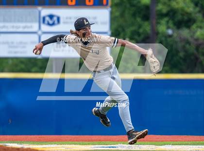 Thumbnail 3 in St. Charles Catholic vs. Leesville (LHSAA Oschner Regional Division-II Select) photogallery.