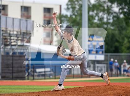 Thumbnail 2 in St. Charles Catholic vs. Leesville (LHSAA Oschner Regional Division-II Select) photogallery.