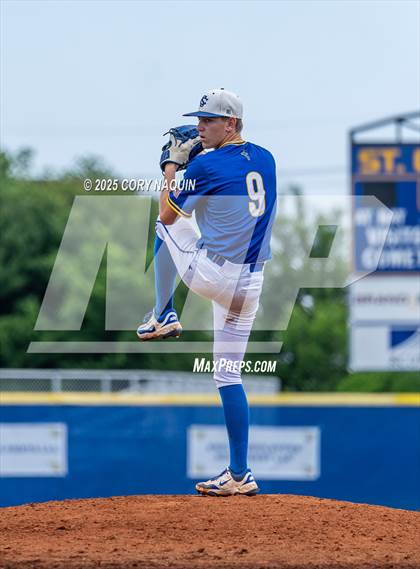 Thumbnail 3 in St. Charles Catholic vs. Leesville (LHSAA Oschner Regional Division-II Select) photogallery.