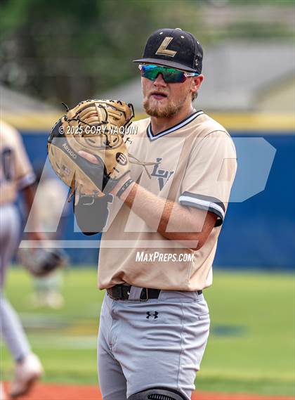 Thumbnail 1 in St. Charles Catholic vs. Leesville (LHSAA Oschner Regional Division-II Select) photogallery.