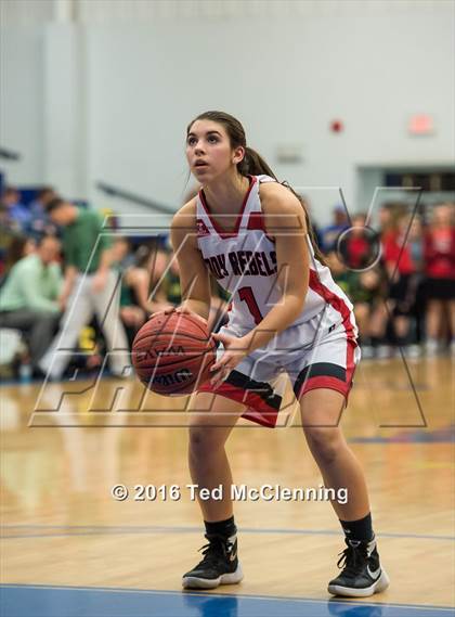 Thumbnail 3 in Wonderview vs Sacred Heart (AAA 1A District Playoff) photogallery.