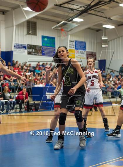 Thumbnail 3 in Wonderview vs Sacred Heart (AAA 1A District Playoff) photogallery.