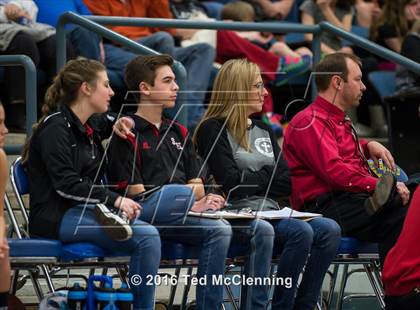 Thumbnail 3 in Wonderview vs Sacred Heart (AAA 1A District Playoff) photogallery.