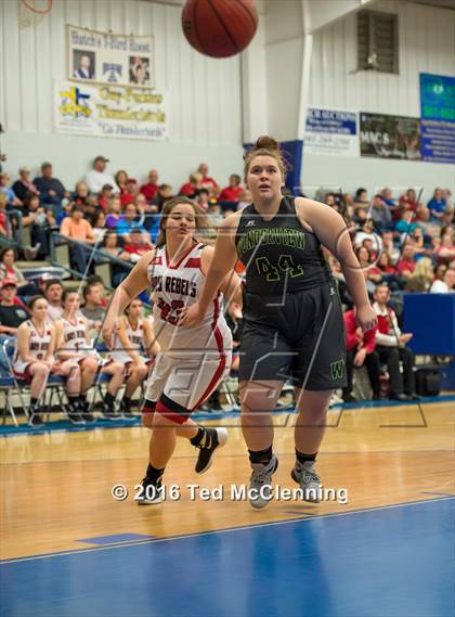 Thumbnail 1 in Wonderview vs Sacred Heart (AAA 1A District Playoff) photogallery.