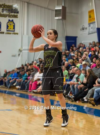 Thumbnail 1 in Wonderview vs Sacred Heart (AAA 1A District Playoff) photogallery.