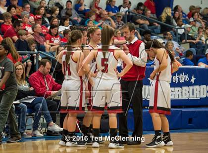 Thumbnail 2 in Wonderview vs Sacred Heart (AAA 1A District Playoff) photogallery.