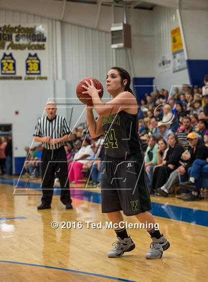 Thumbnail 2 in Wonderview vs Sacred Heart (AAA 1A District Playoff) photogallery.