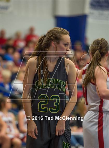 Thumbnail 2 in Wonderview vs Sacred Heart (AAA 1A District Playoff) photogallery.