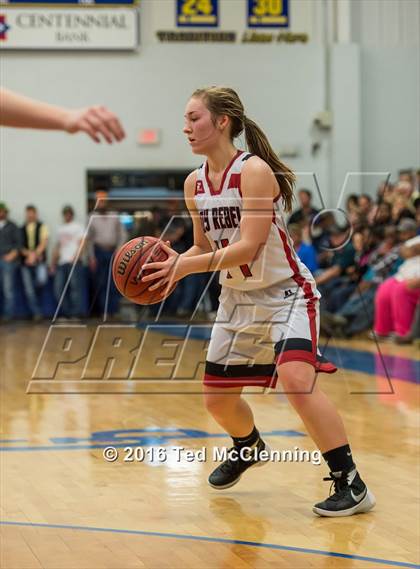 Thumbnail 1 in Wonderview vs Sacred Heart (AAA 1A District Playoff) photogallery.