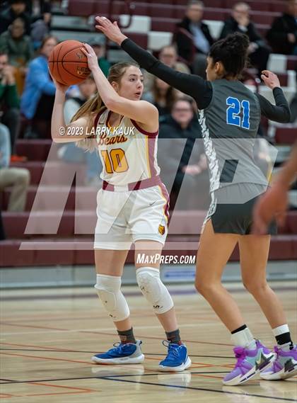 Thumbnail 1 in Menlo-Atherton vs. Los Altos (CIF CCS Div 1 Semifinal) photogallery.