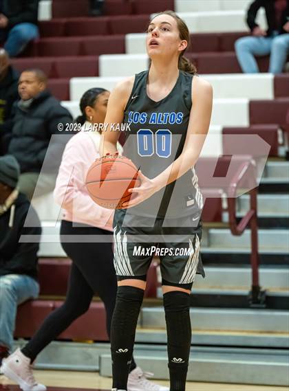 Thumbnail 1 in Menlo-Atherton vs. Los Altos (CIF CCS Div 1 Semifinal) photogallery.