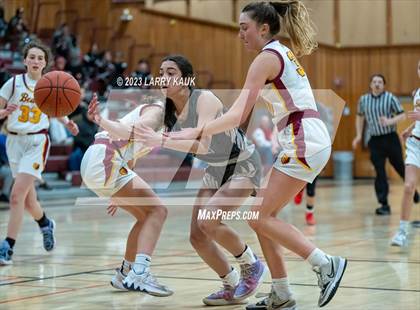 Thumbnail 2 in Menlo-Atherton vs. Los Altos (CIF CCS Div 1 Semifinal) photogallery.