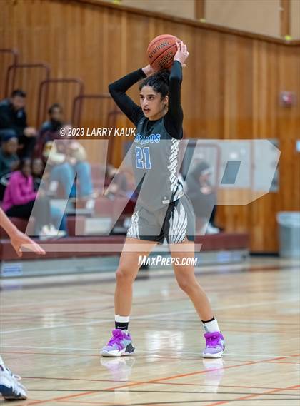 Thumbnail 1 in Menlo-Atherton vs. Los Altos (CIF CCS Div 1 Semifinal) photogallery.