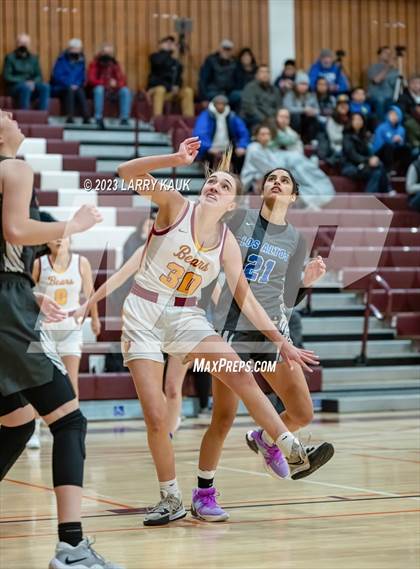 Thumbnail 3 in Menlo-Atherton vs. Los Altos (CIF CCS Div 1 Semifinal) photogallery.