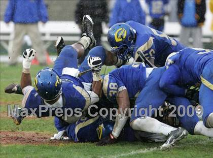 Thumbnail 1 in Narbonne vs. Crenshaw (CIF LA City Section D1 Final) photogallery.