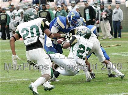 Thumbnail 1 in Narbonne vs. Crenshaw (CIF LA City Section D1 Final) photogallery.