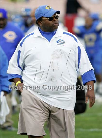 Thumbnail 3 in Narbonne vs. Crenshaw (CIF LA City Section D1 Final) photogallery.