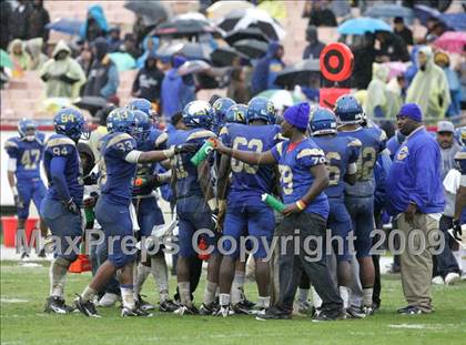 Thumbnail 1 in Narbonne vs. Crenshaw (CIF LA City Section D1 Final) photogallery.