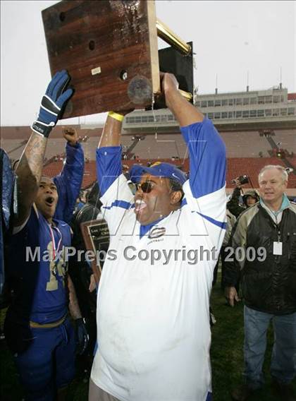 Thumbnail 2 in Narbonne vs. Crenshaw (CIF LA City Section D1 Final) photogallery.