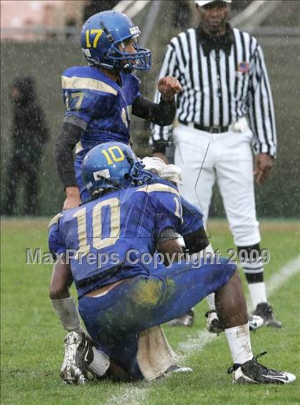 Thumbnail 1 in Narbonne vs. Crenshaw (CIF LA City Section D1 Final) photogallery.