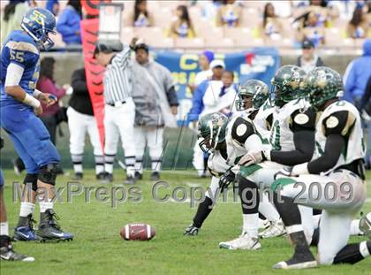 Thumbnail 2 in Narbonne vs. Crenshaw (CIF LA City Section D1 Final) photogallery.