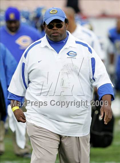 Thumbnail 2 in Narbonne vs. Crenshaw (CIF LA City Section D1 Final) photogallery.