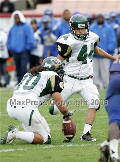 Thumbnail 3 in Narbonne vs. Crenshaw (CIF LA City Section D1 Final) photogallery.