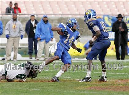 Thumbnail 3 in Narbonne vs. Crenshaw (CIF LA City Section D1 Final) photogallery.