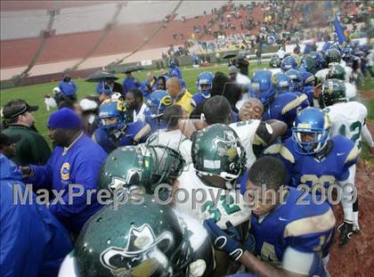 Thumbnail 1 in Narbonne vs. Crenshaw (CIF LA City Section D1 Final) photogallery.