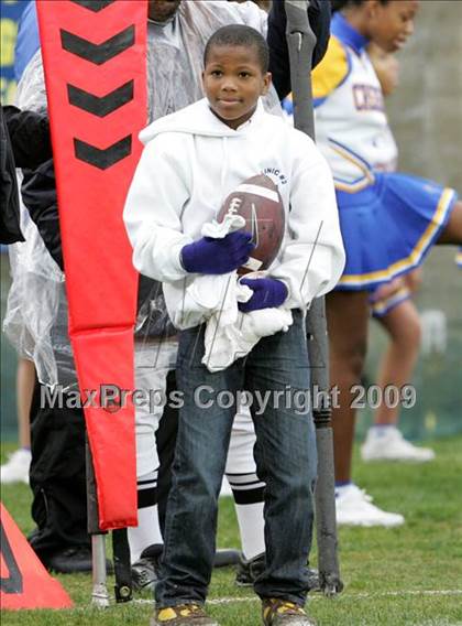 Thumbnail 3 in Narbonne vs. Crenshaw (CIF LA City Section D1 Final) photogallery.