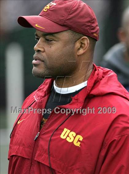 Thumbnail 1 in Narbonne vs. Crenshaw (CIF LA City Section D1 Final) photogallery.