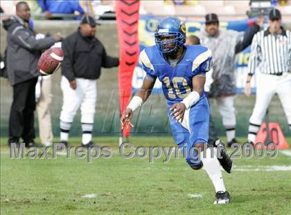Thumbnail 1 in Narbonne vs. Crenshaw (CIF LA City Section D1 Final) photogallery.